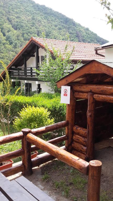 Pension Casa Natura Băile Herculane Eksteriør billede