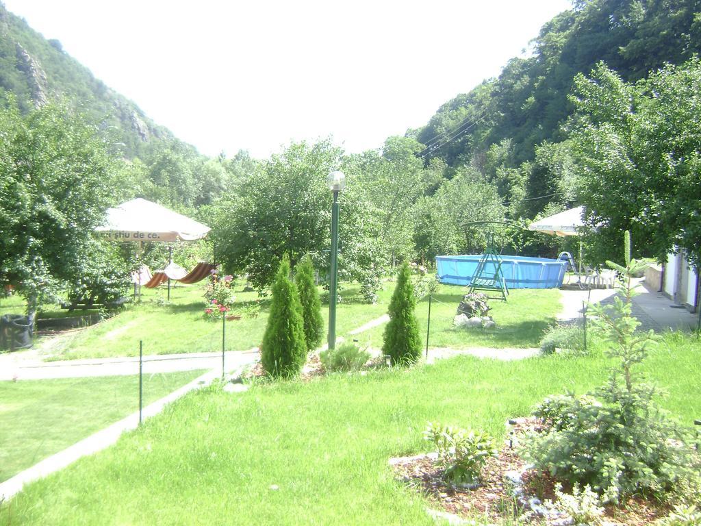 Pension Casa Natura Băile Herculane Eksteriør billede
